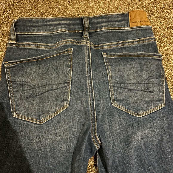 American Eagle Outfitters Women’s Size 2 Jeans Regular Fit - Picture 5 of 5